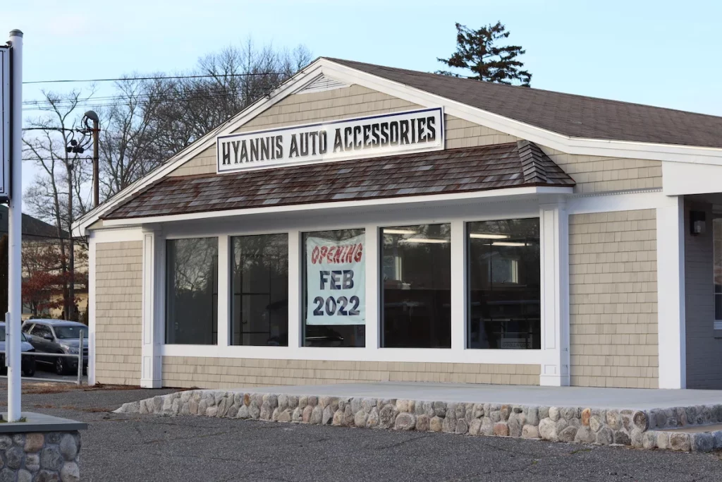 Hyannis Auto Accessories Storefront