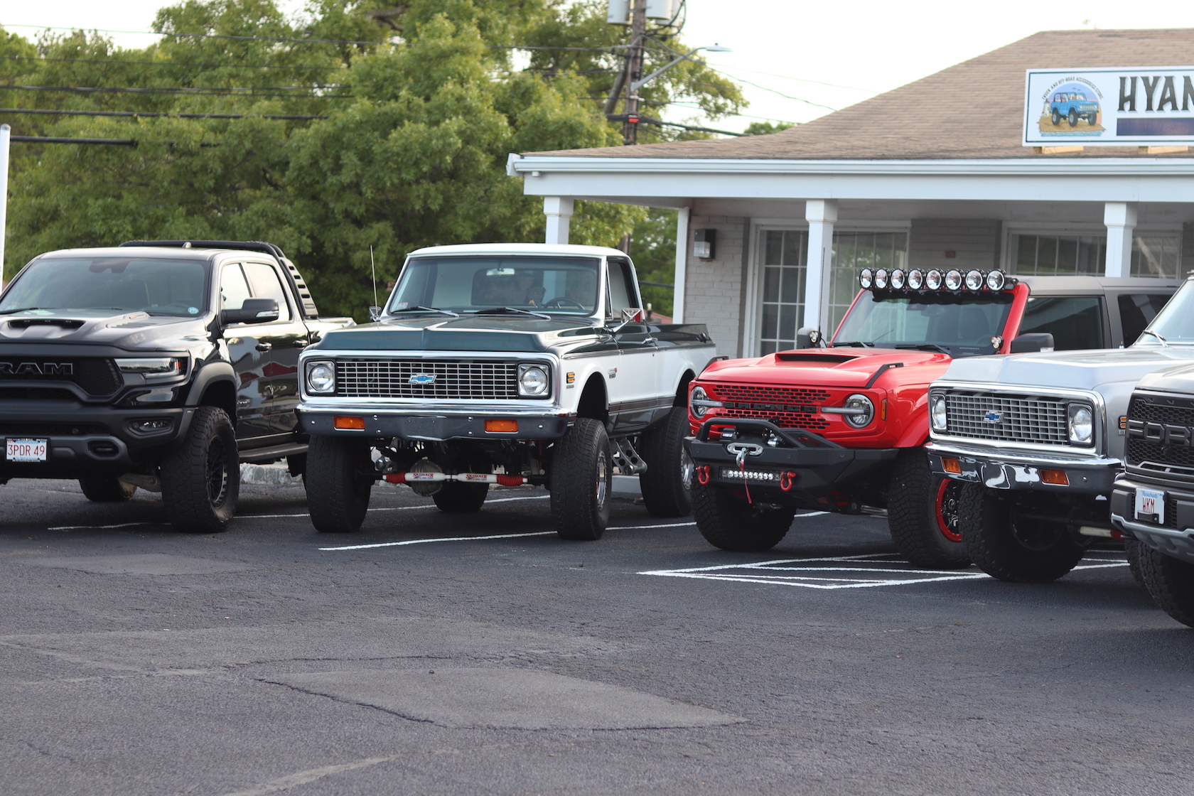 About Us Hyannis Auto Accessories