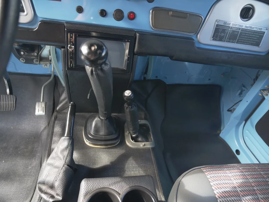 1981 Toyota FJ40 Interior