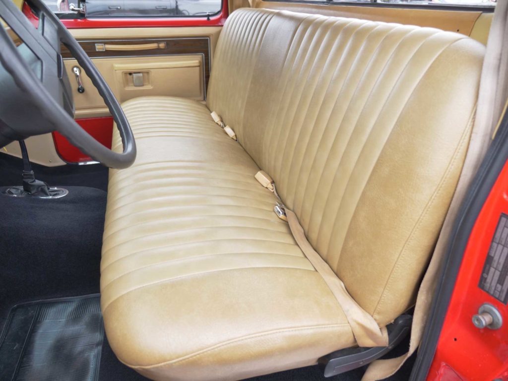 1985 Dodge Power Ram Interior