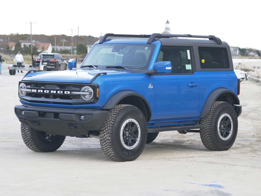 Blue-Bronco-3