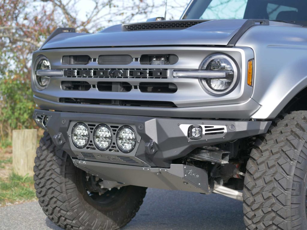 Matte Silver Bronco 24