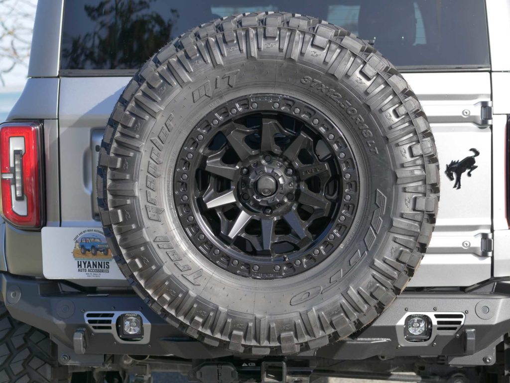 Matte-Silver-Bronco-36