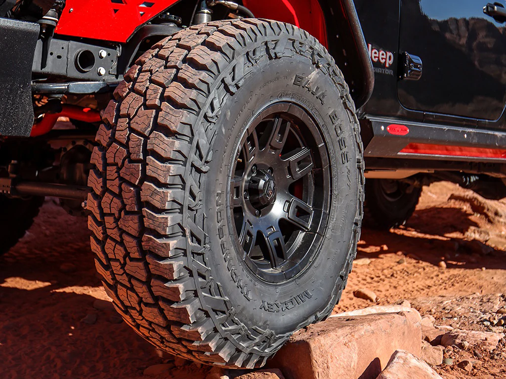 Mickey Thompson Baja Boss A/T