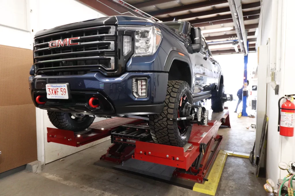 GMC Sierra 2500 on Hunter Equipment