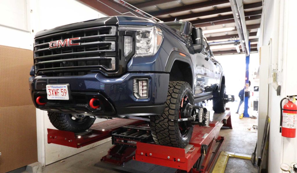 GMC-2500-on-Alignment-Machine