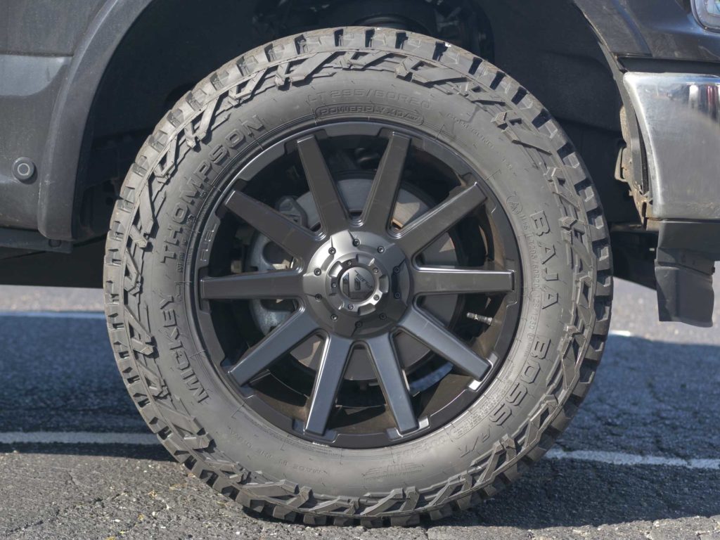 Mickey Thompson Baja Boss A/T & Fuel Offroad Contra