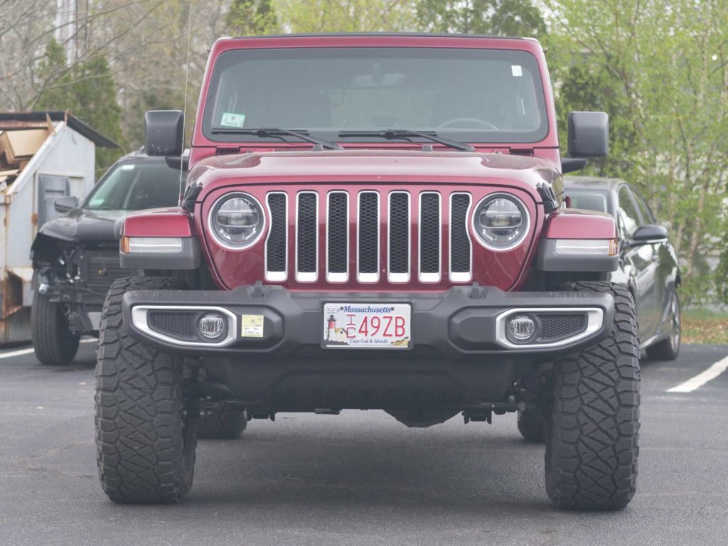 2020 Jeep Wrangler 2.5" Lift Kit & 35" Tires