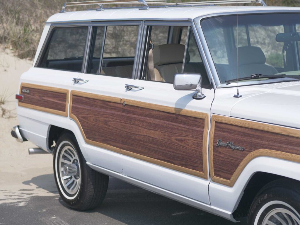 1990 Jeep Grand Wagoneer