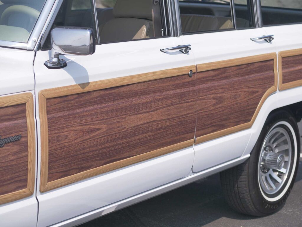 1990 Jeep Grand Wagoneer