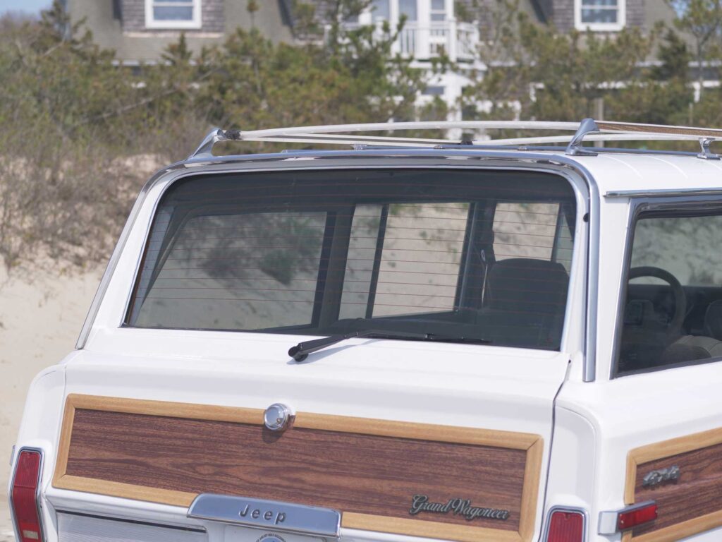 1990 Jeep Grand Wagoneer