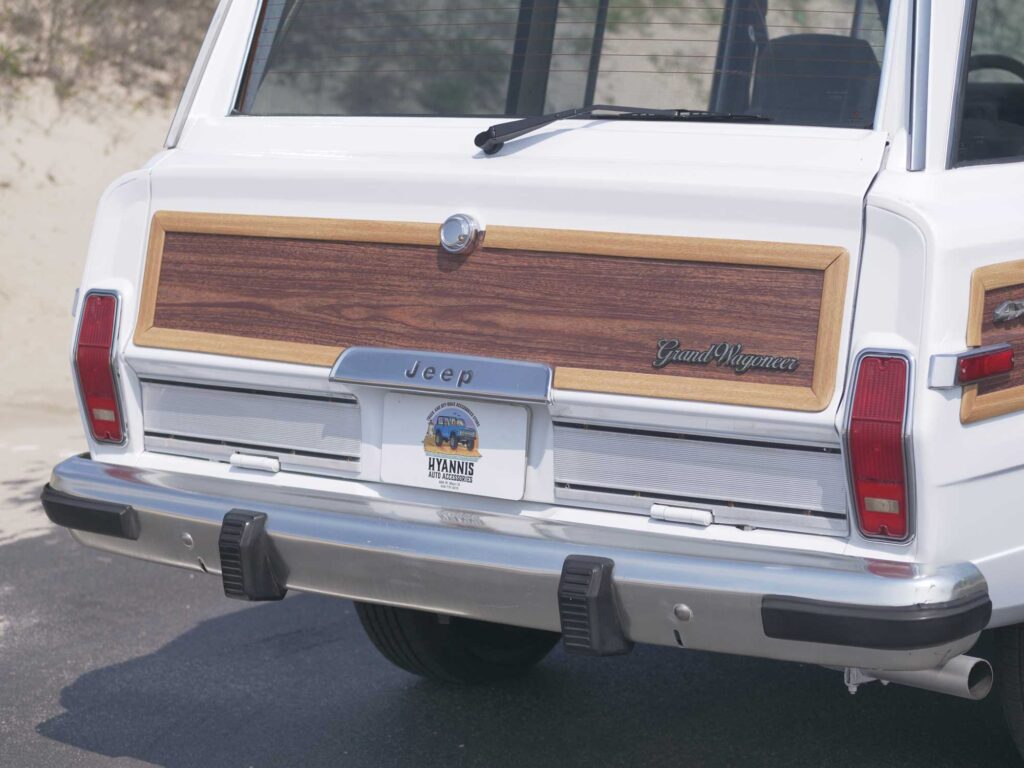 1990 Jeep Grand Wagoneer