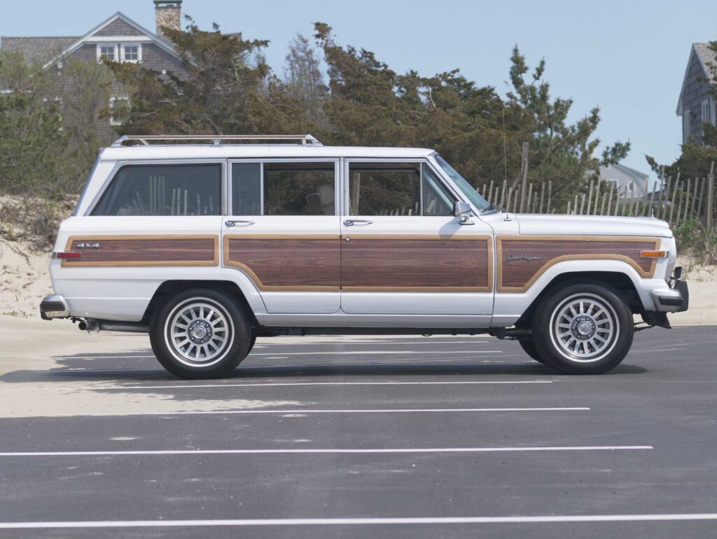 1990 Jeep Grand Wagoneer