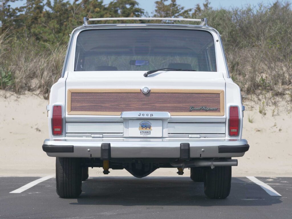 1990 Jeep Grand Wagoneer