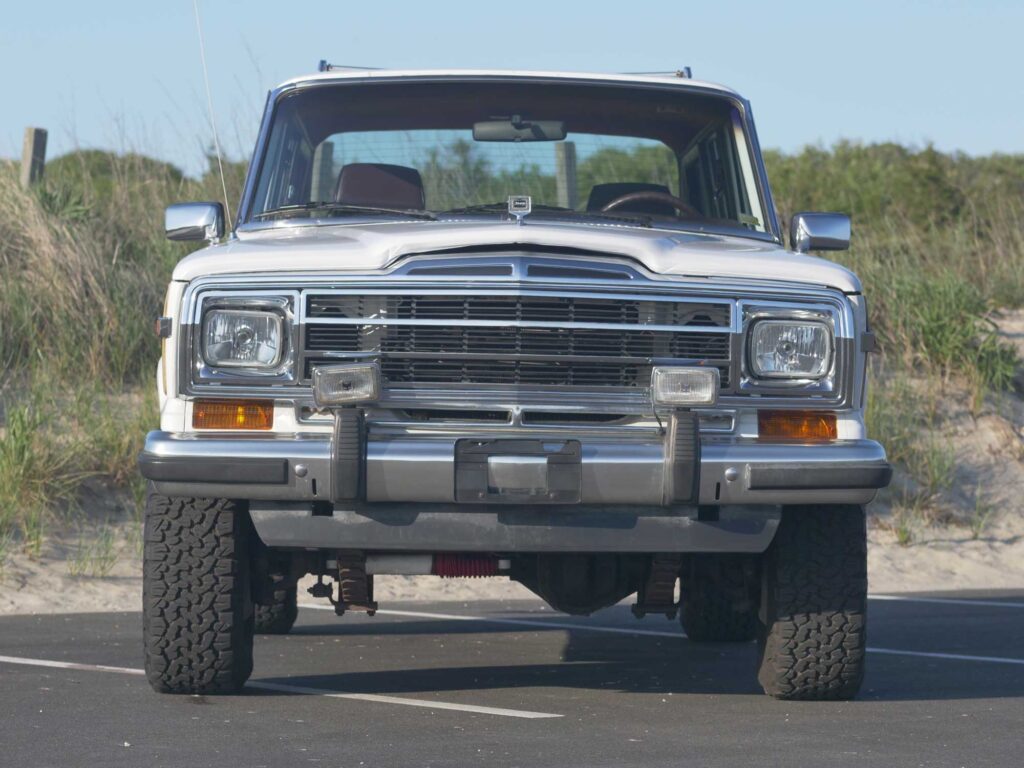 1989 Jeep Grand Wagoneer