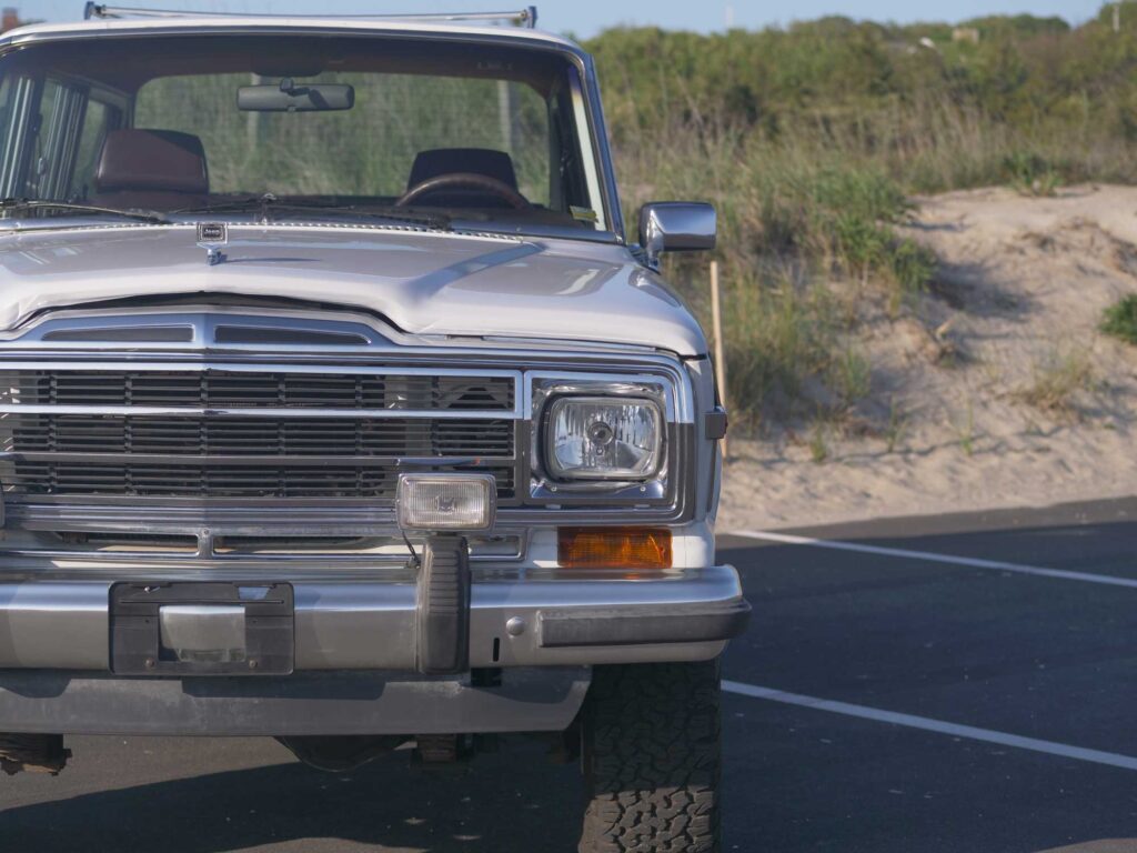 1989 Jeep Grand Wagoneer