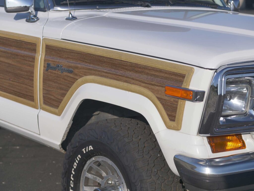 1989 Jeep Grand Wagoneer