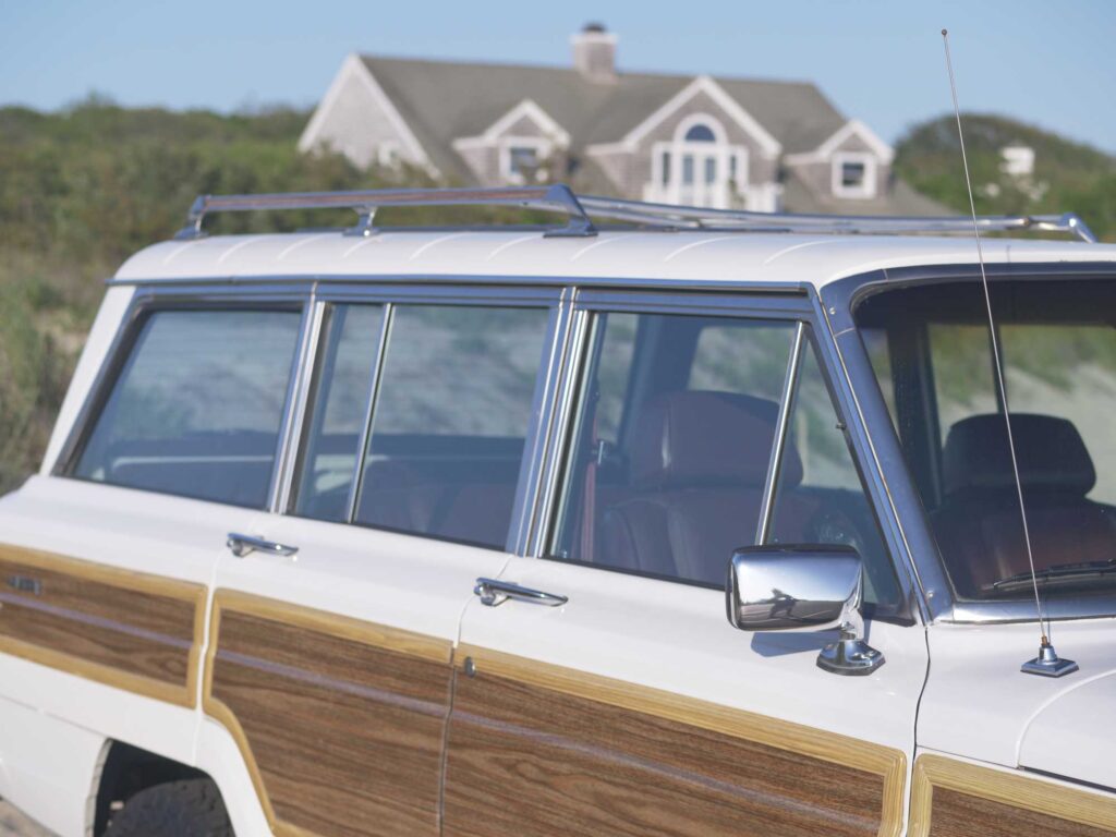 1989 Jeep Grand Wagoneer