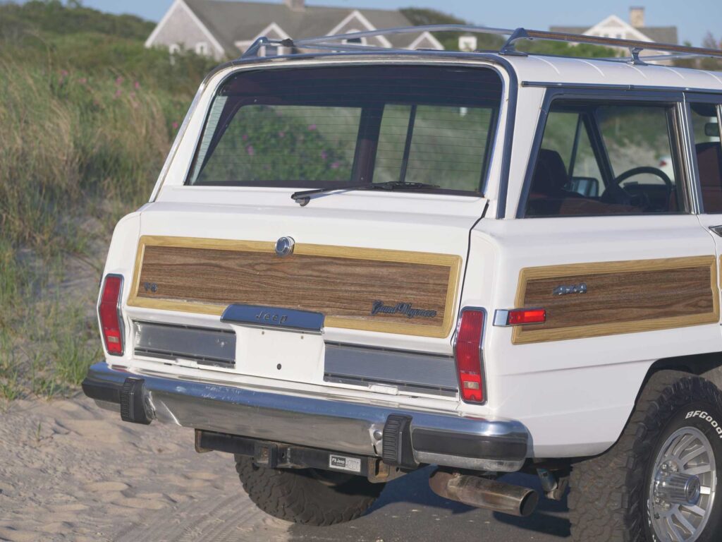 1989 Jeep Grand Wagoneer