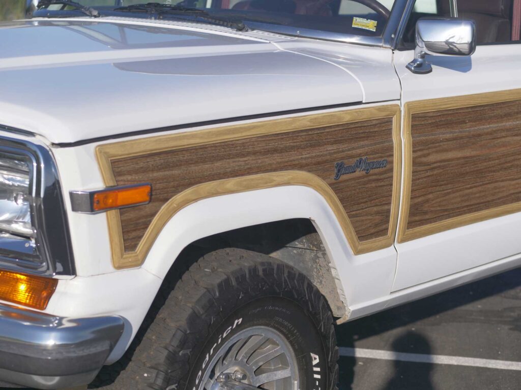 1989 Jeep Grand Wagoneer