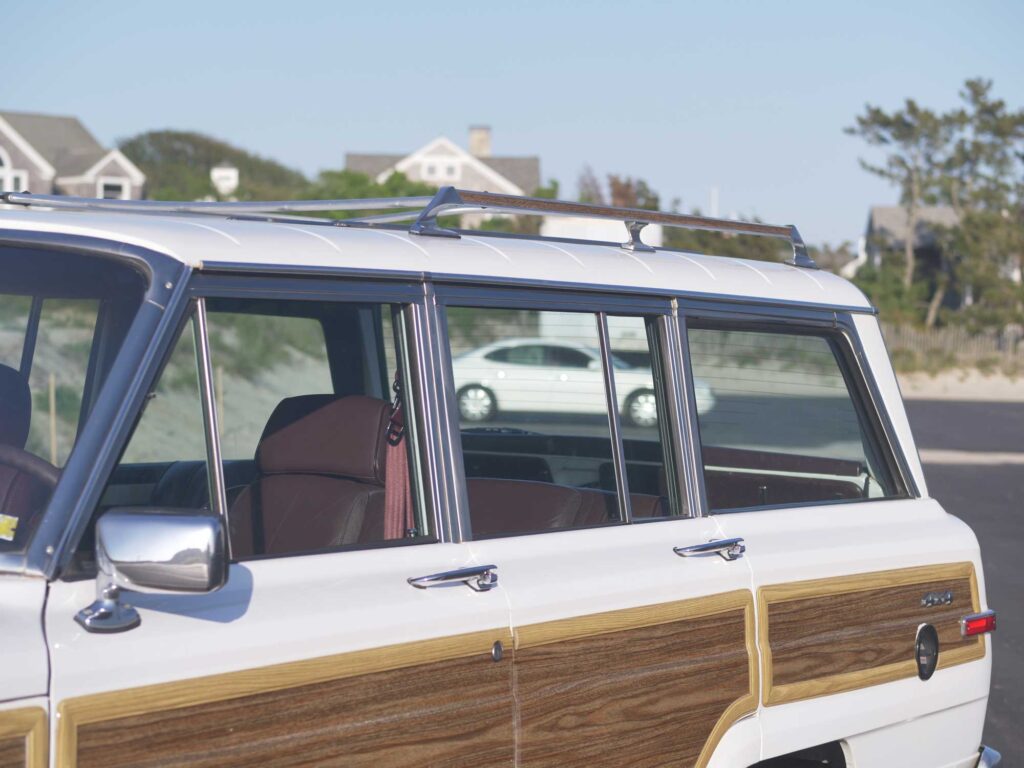 1989 Jeep Grand Wagoneer