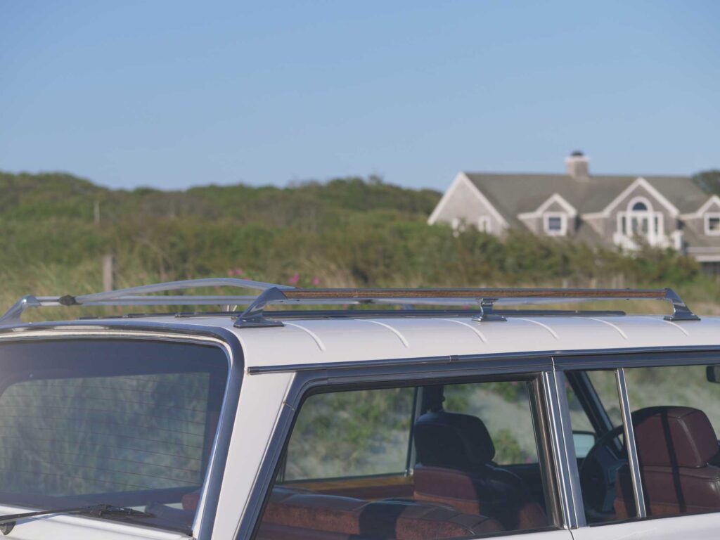 1989 Jeep Grand Wagoneer