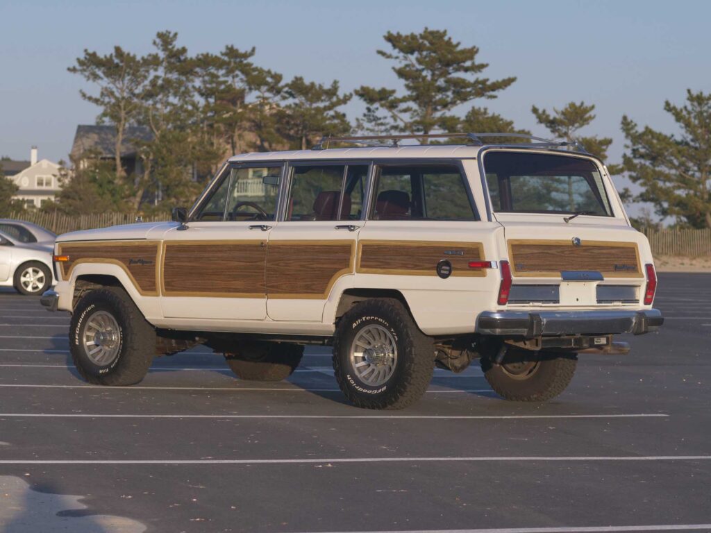 1989 Jeep Grand Wagoneer