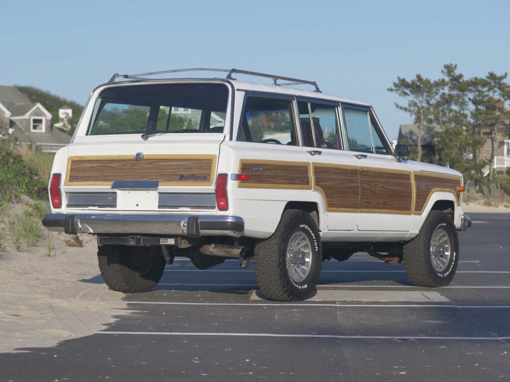 1989 Jeep Grand Wagoneer